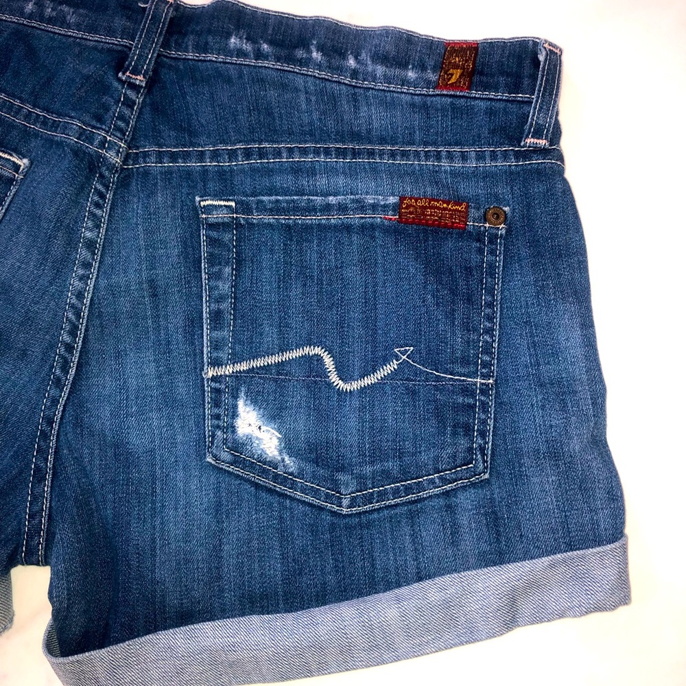 Size 28 7 for all mankind Jean shorts
